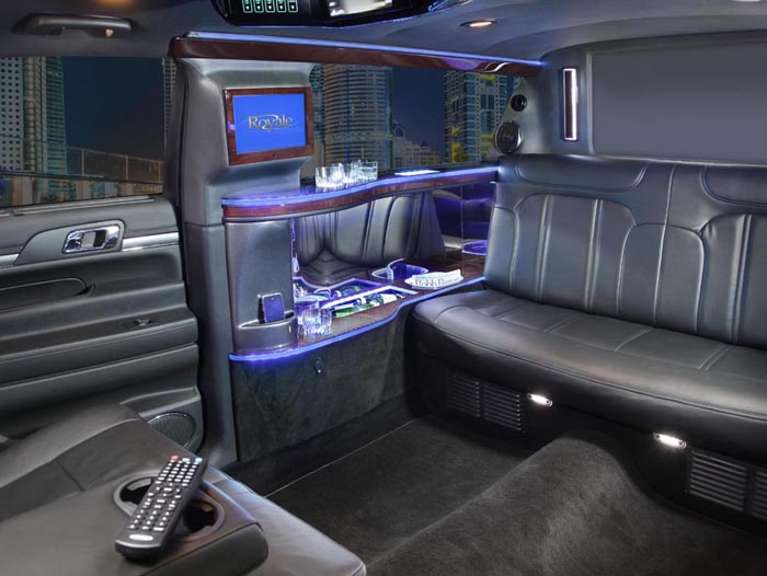 6 passenger stretch limo